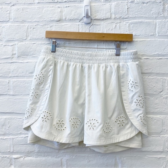 Sweaty Betty Pants - Sweaty Betty || Broderie Anglaise Eyelet Athletic Shorts Lined White Large 10